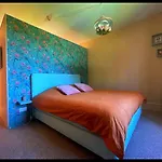Les Maisons Du Bonheur Bed & Breakfast
