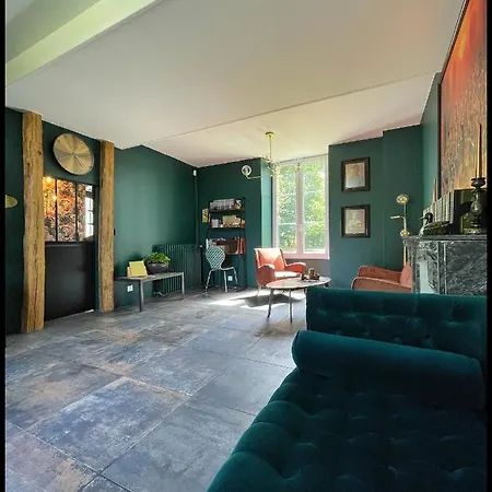 Les Maisons Du Bonheur Bed & Breakfast *