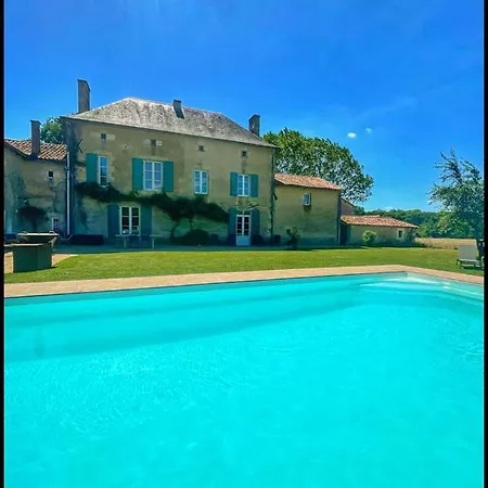 Les Maisons Du Bonheur 3* Château-Garnier