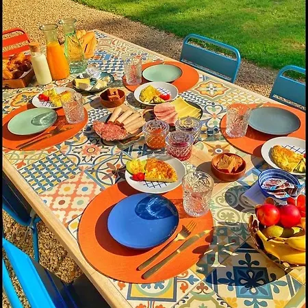 Les Maisons Du Bonheur B&B