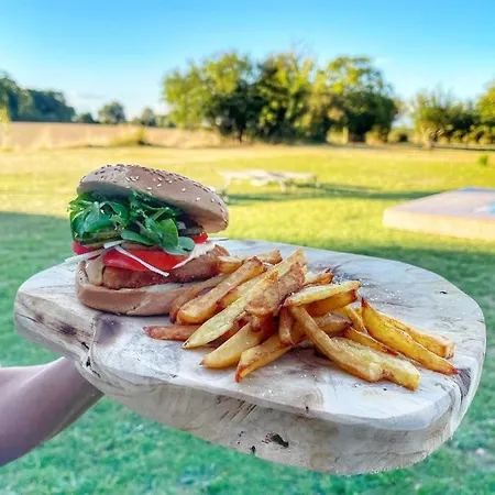 Les Maisons Du Bonheur B&B
