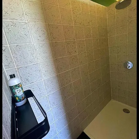 B&B Les Maisons Du Bonheur Château-Garnier