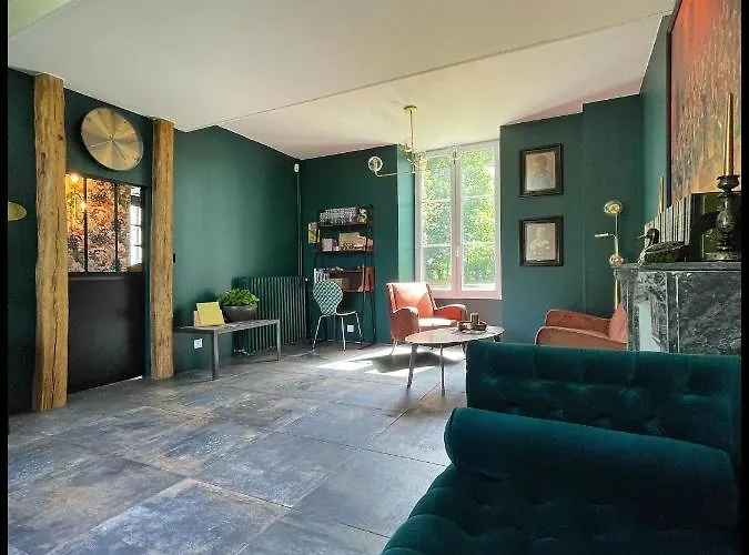 Les Maisons Du Bonheur Bed and Breakfast 3*